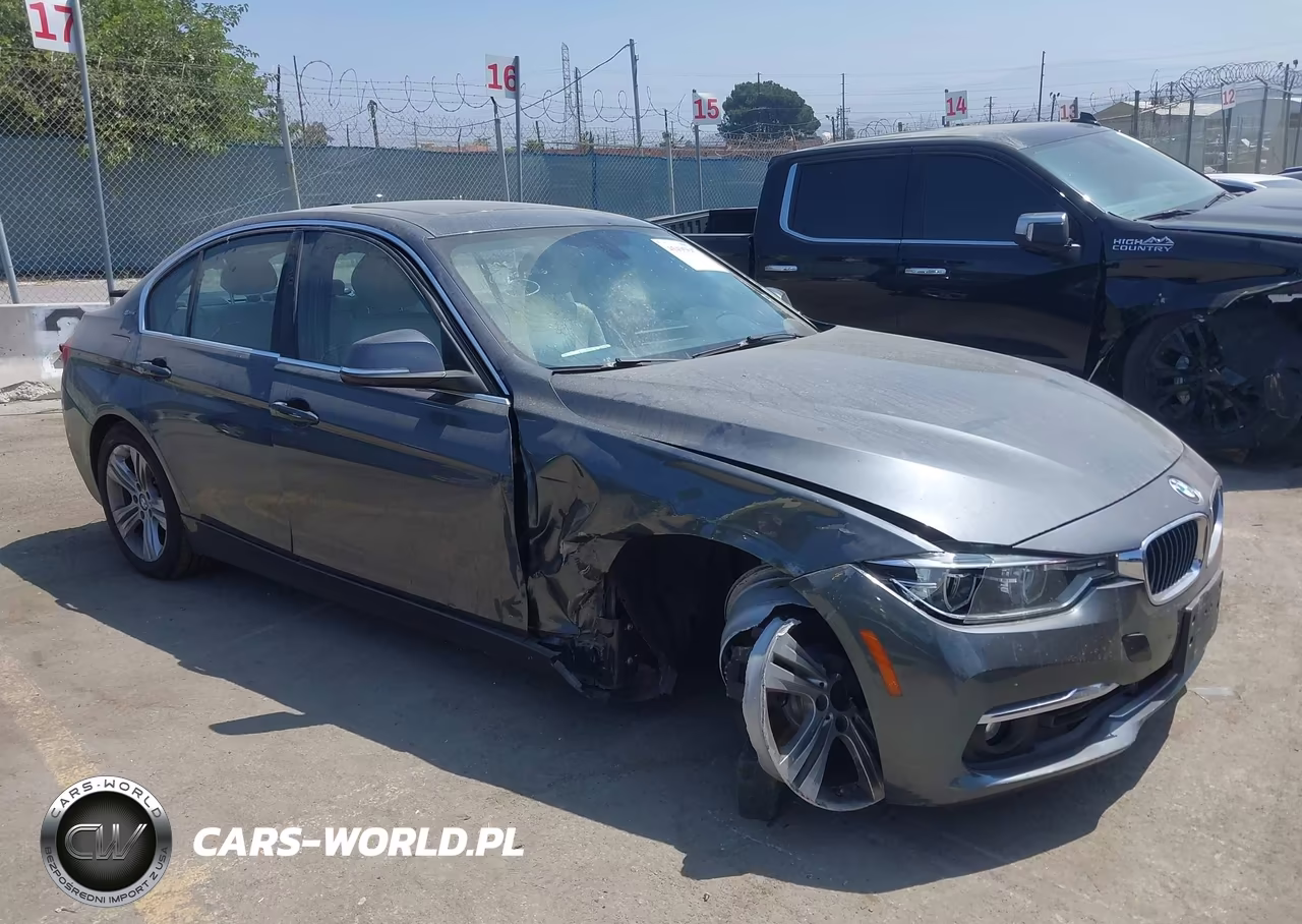 2018 BMW 330E Iperformance – zdjęcie 1 z 16