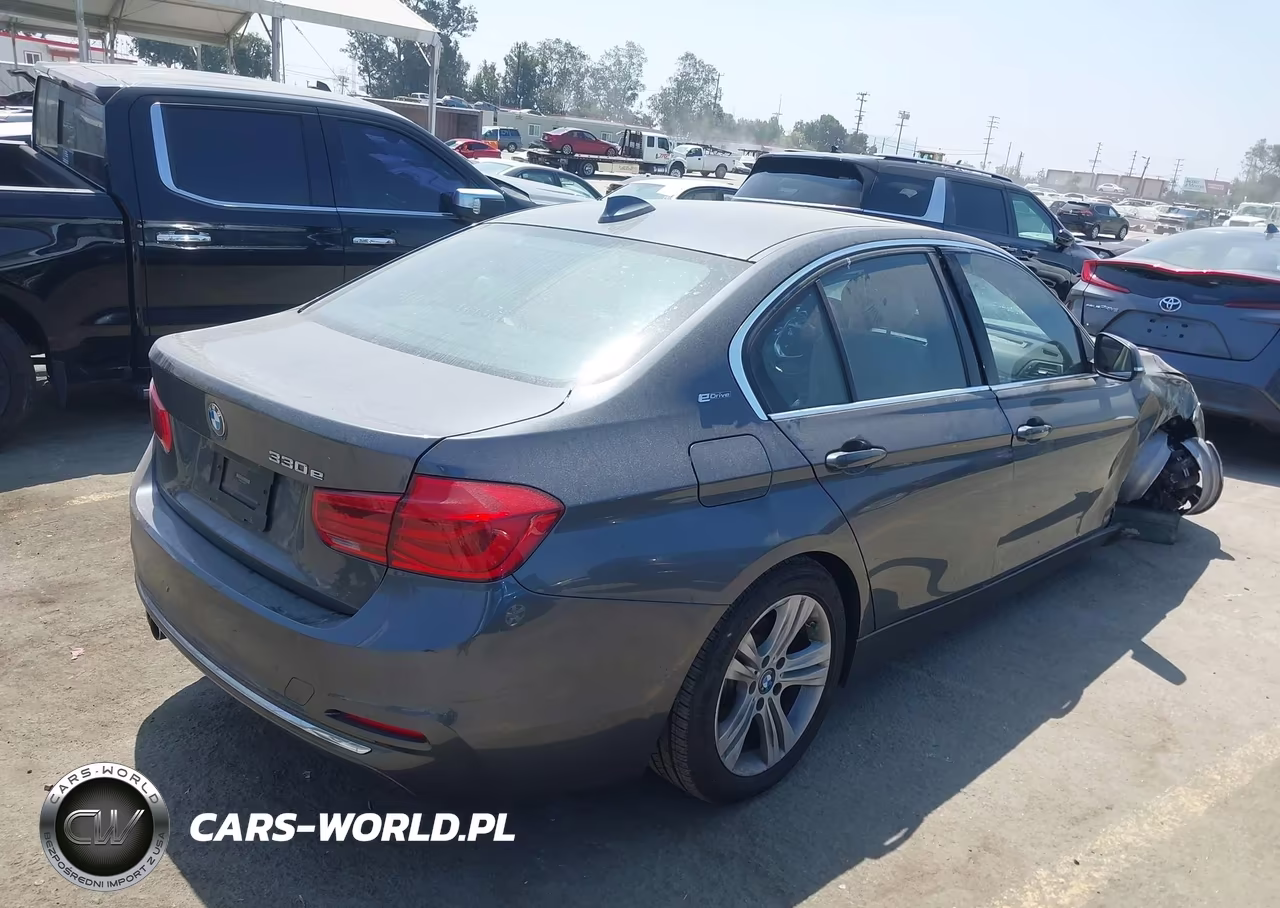 2018 BMW 330E Iperformance VIN:WBA8E1C5XJA755974 - 4