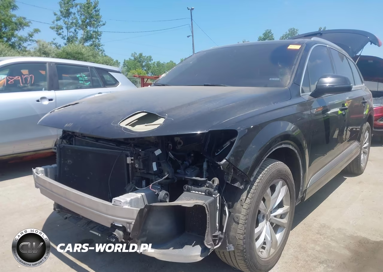 2017 Audi Q7 3.0T Premium VIN:WA1LAAF73HD048126 - 6