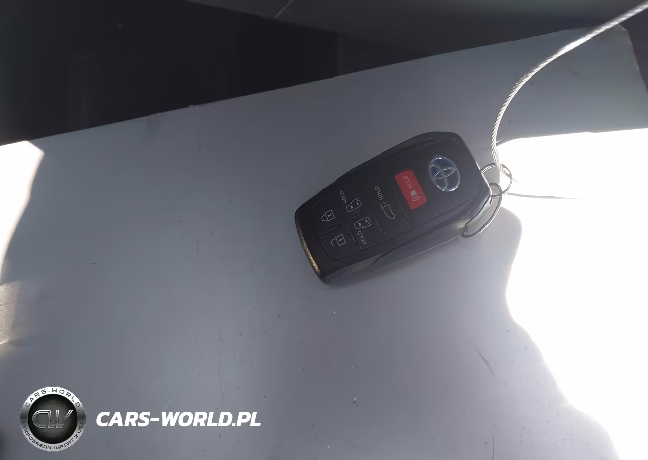 2023 Toyota Sienna Xle VIN:5TDYRKEC5PS165816 - 11