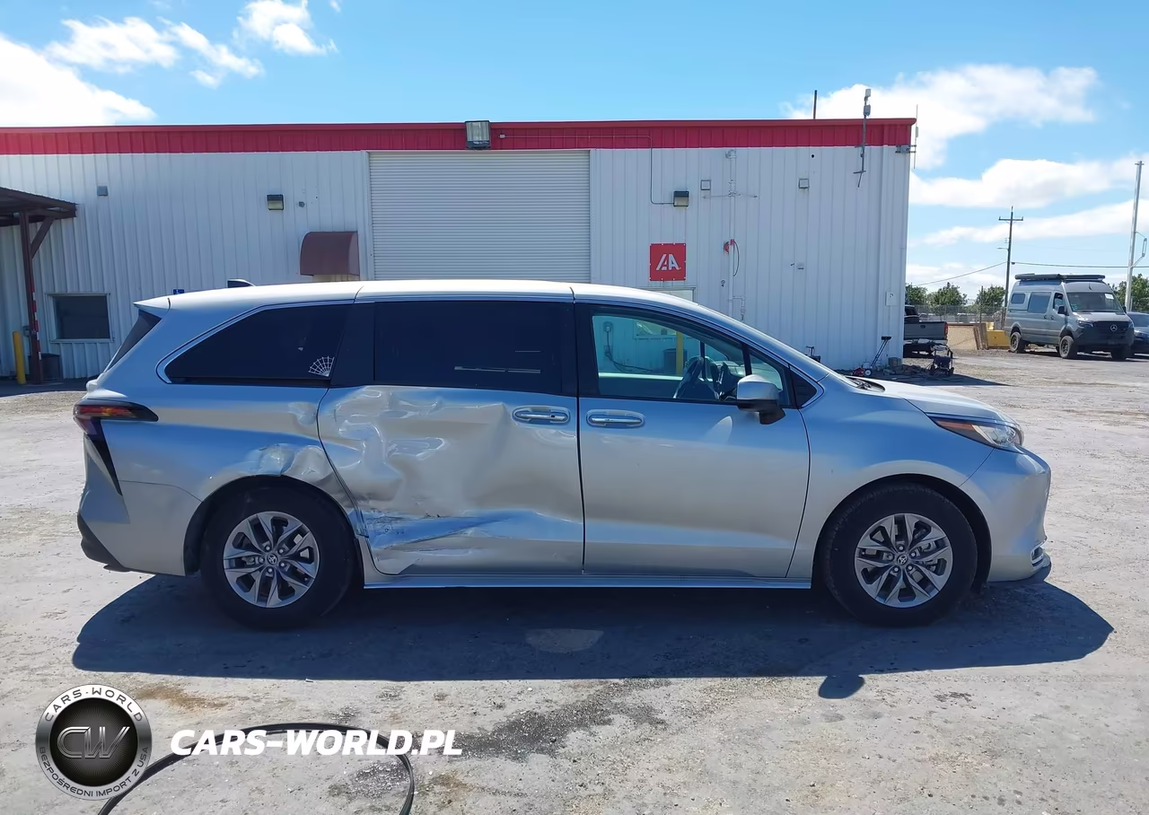 2023 Toyota Sienna Xle VIN:5TDYRKEC5PS165816 - 13