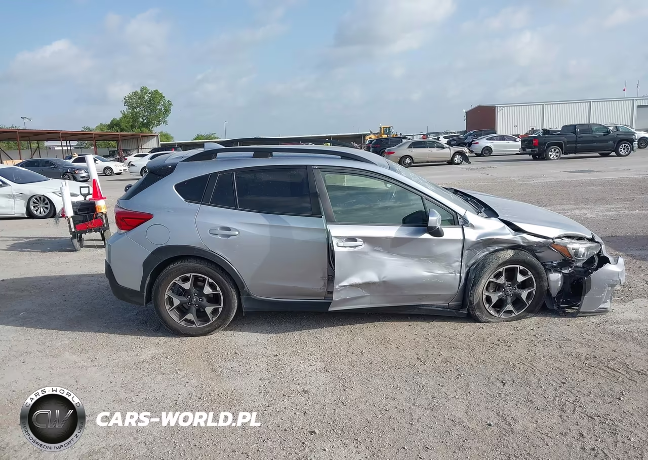 2020 Subaru Crosstrek Premium VIN:JF2GTAPC3L8264414 - 13