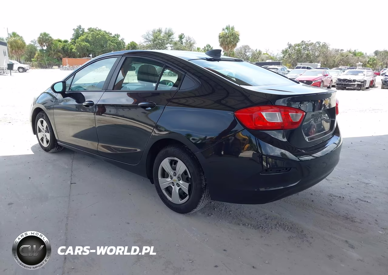 2017 Chevrolet Cruze Ls Auto VIN:1G1BC5SM2H7126420 - 3