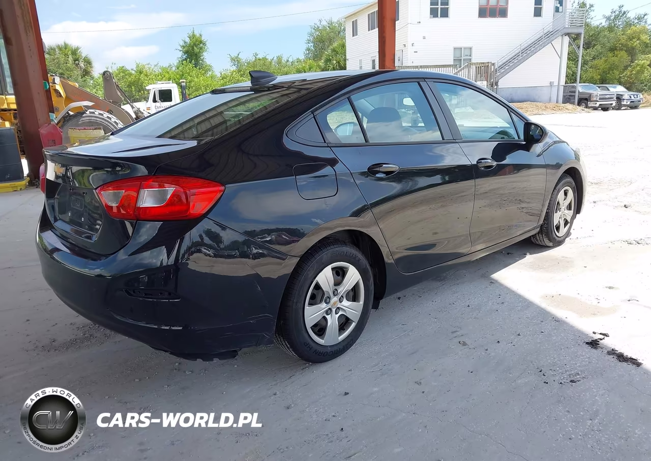 2017 Chevrolet Cruze Ls Auto VIN:1G1BC5SM2H7126420 - 4