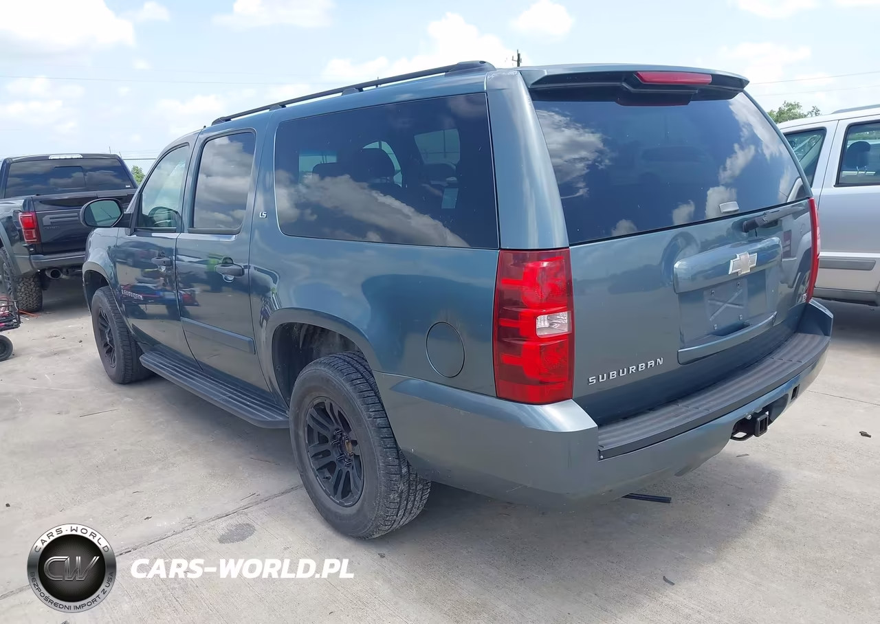 2009 Chevrolet Suburban 1500 Ls VIN:1GNFC16J89R136478 - 3
