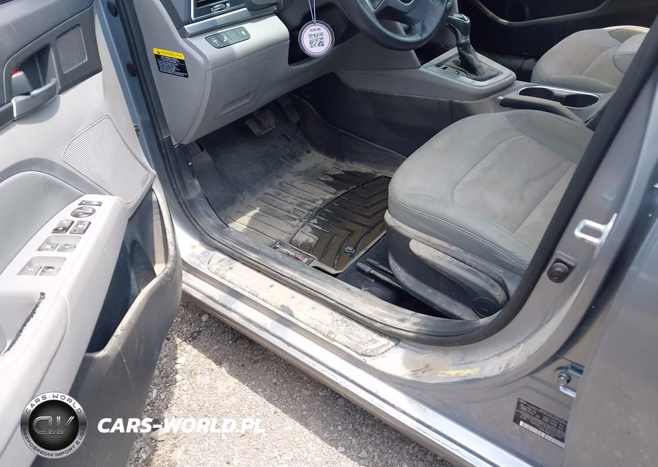 2017 Hyundai Elantra Se VIN:5NPD84LF7HH072569 - 6