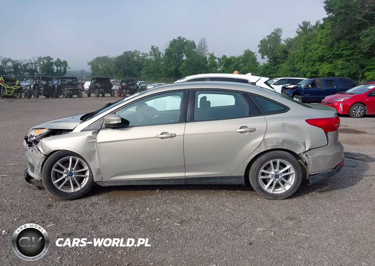 2016 Ford Focus Se VIN:1FADP3F26GL220104 - 13