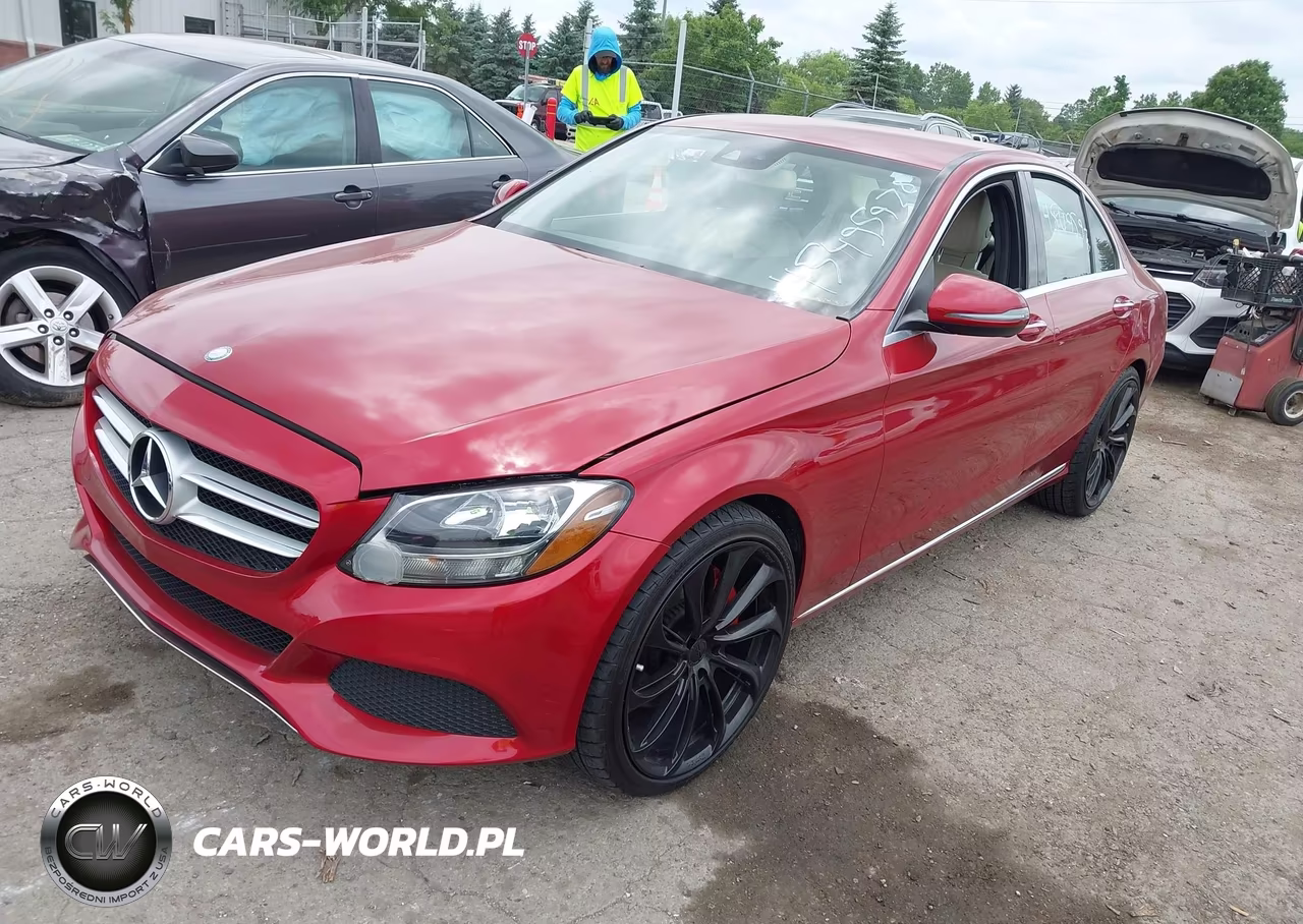 2016 Mercedes-Benz C 300 VIN:55SWF4JB2GU133885 - 2