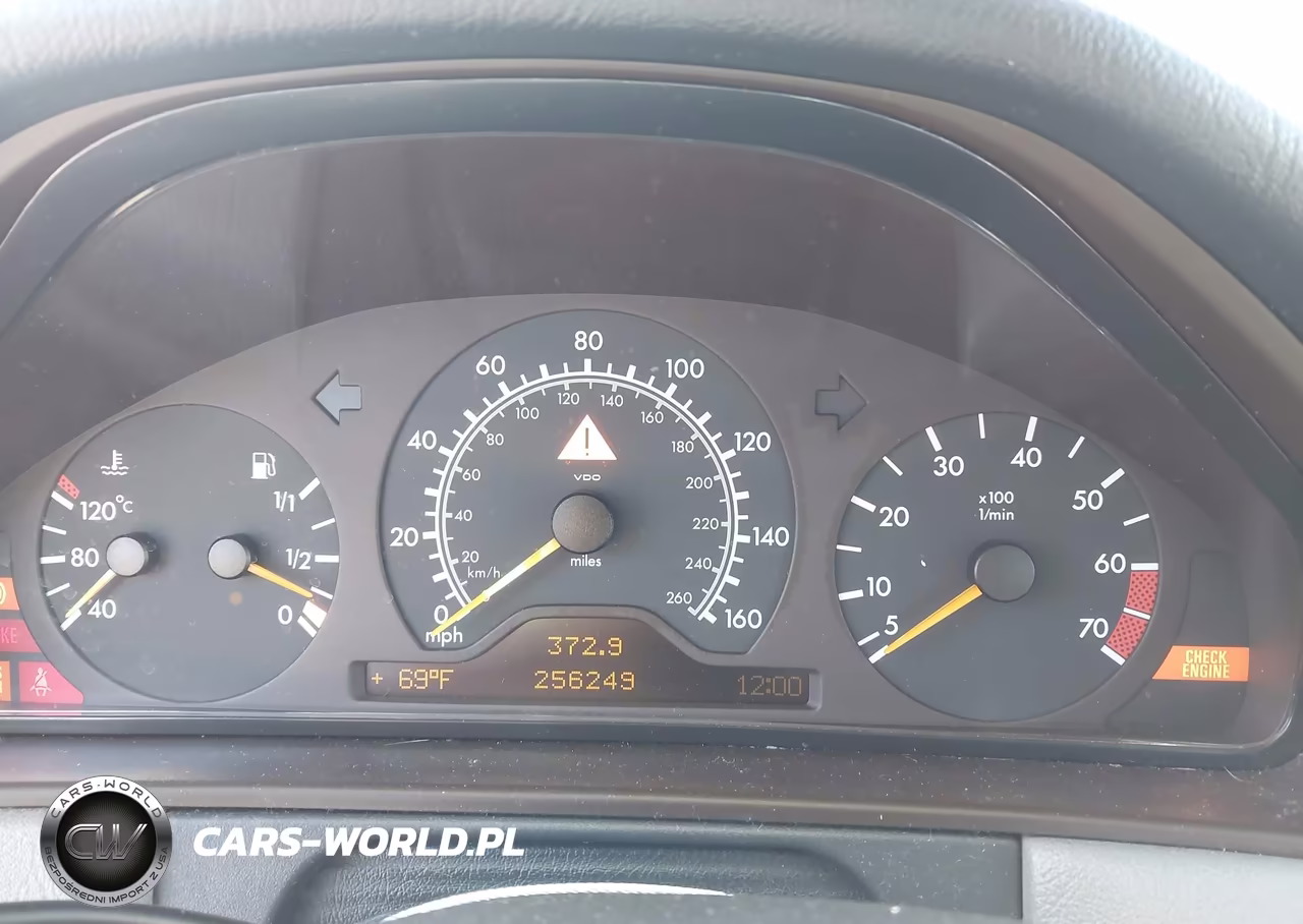 1999 Mercedes-Benz E 320 VIN:WDBJF65H5XA951771 - 7