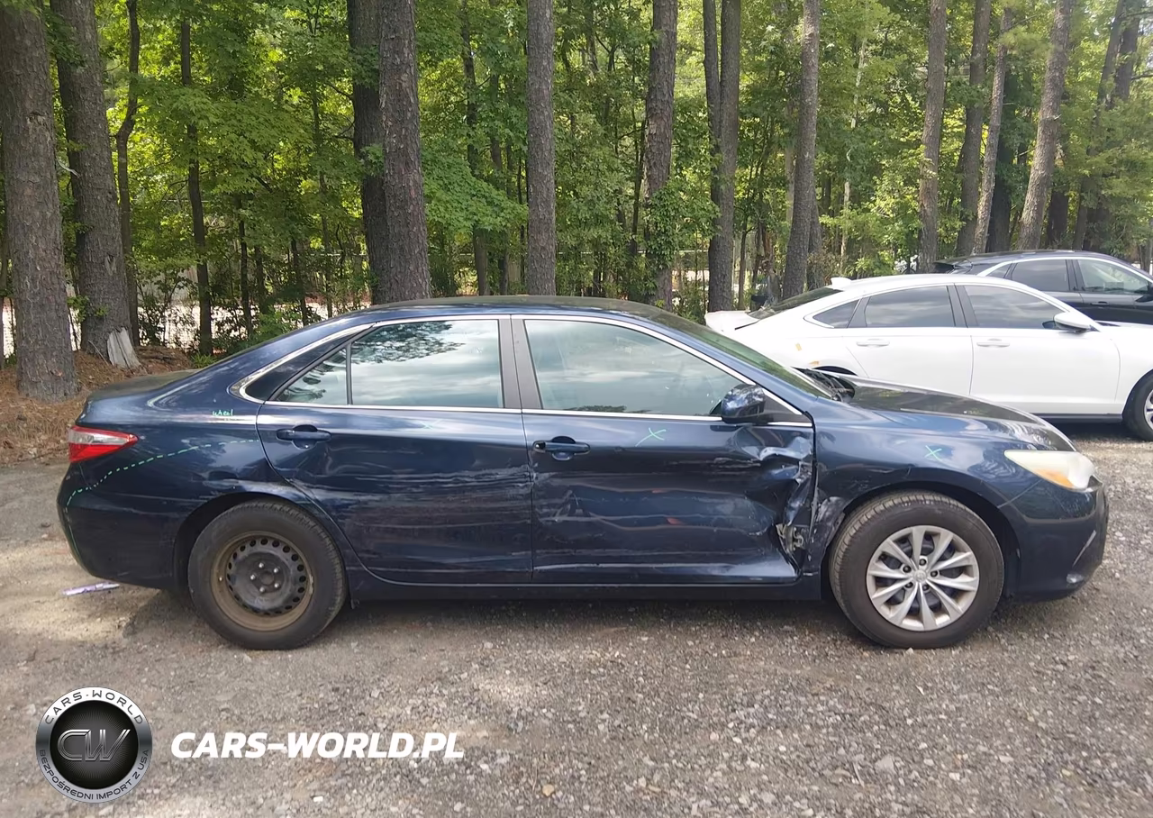 2016 Toyota Camry Le VIN:4T4BF1FKXGR537517 - 13