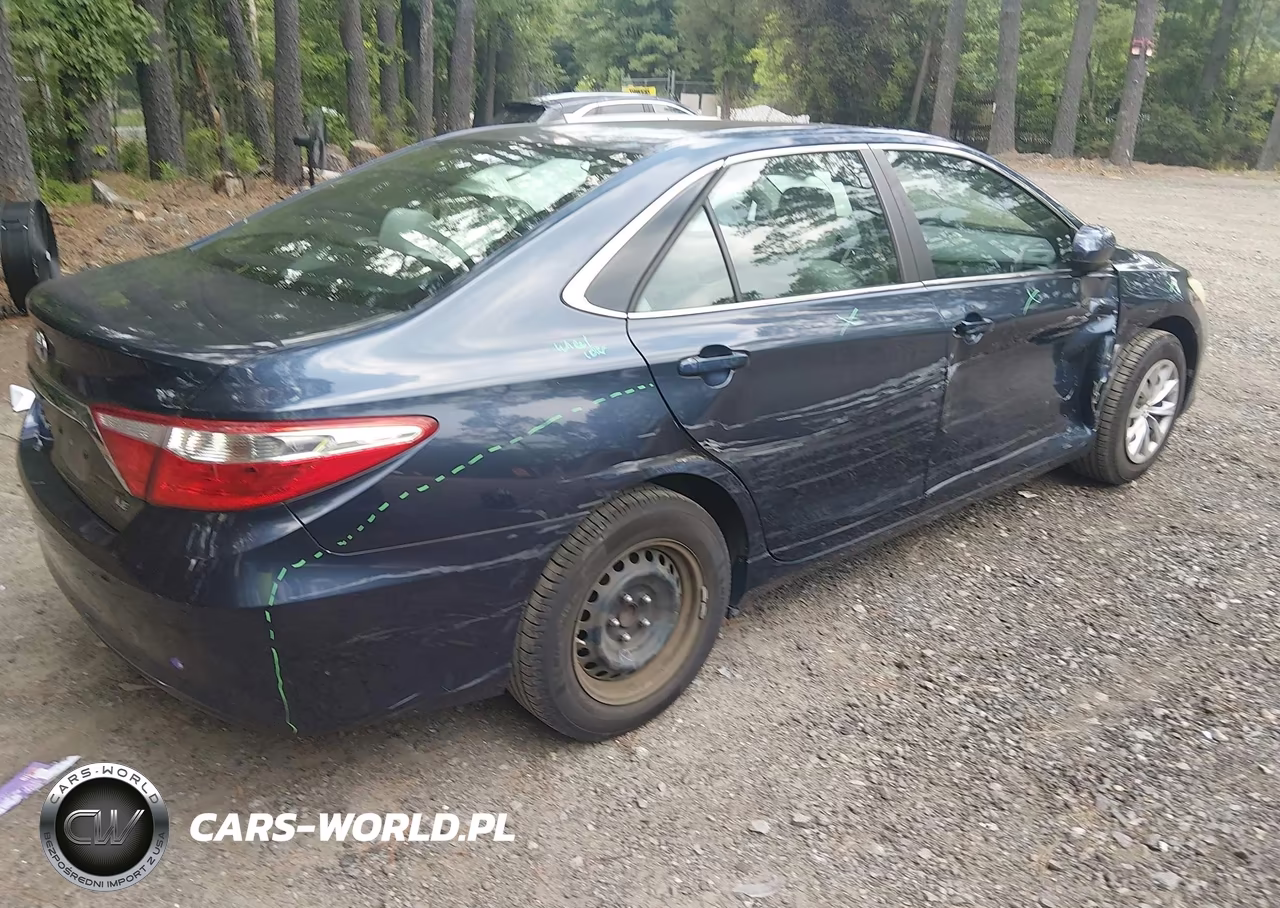 2016 Toyota Camry Le VIN:4T4BF1FKXGR537517 - 4