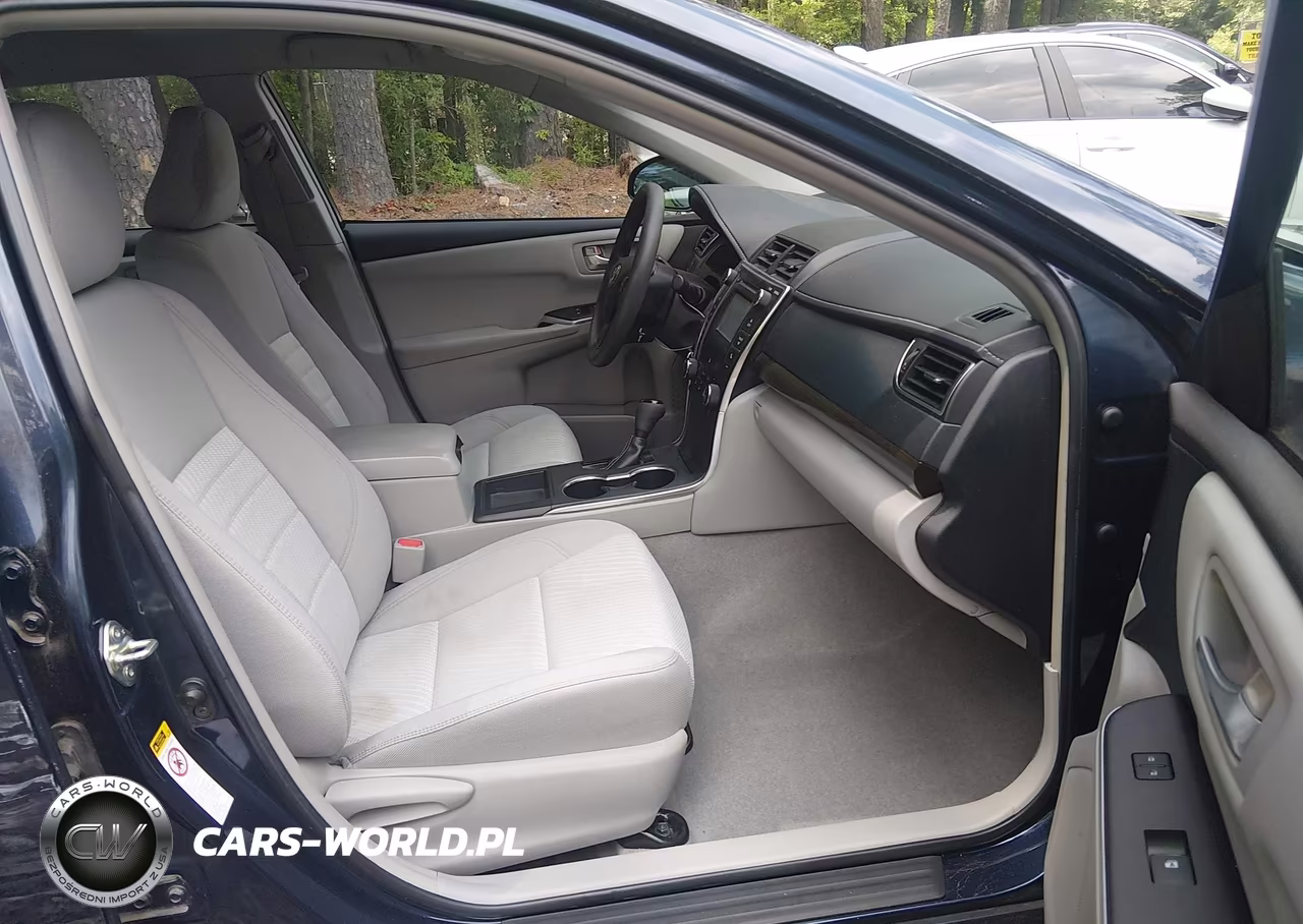 2016 Toyota Camry Le VIN:4T4BF1FKXGR537517 - 5