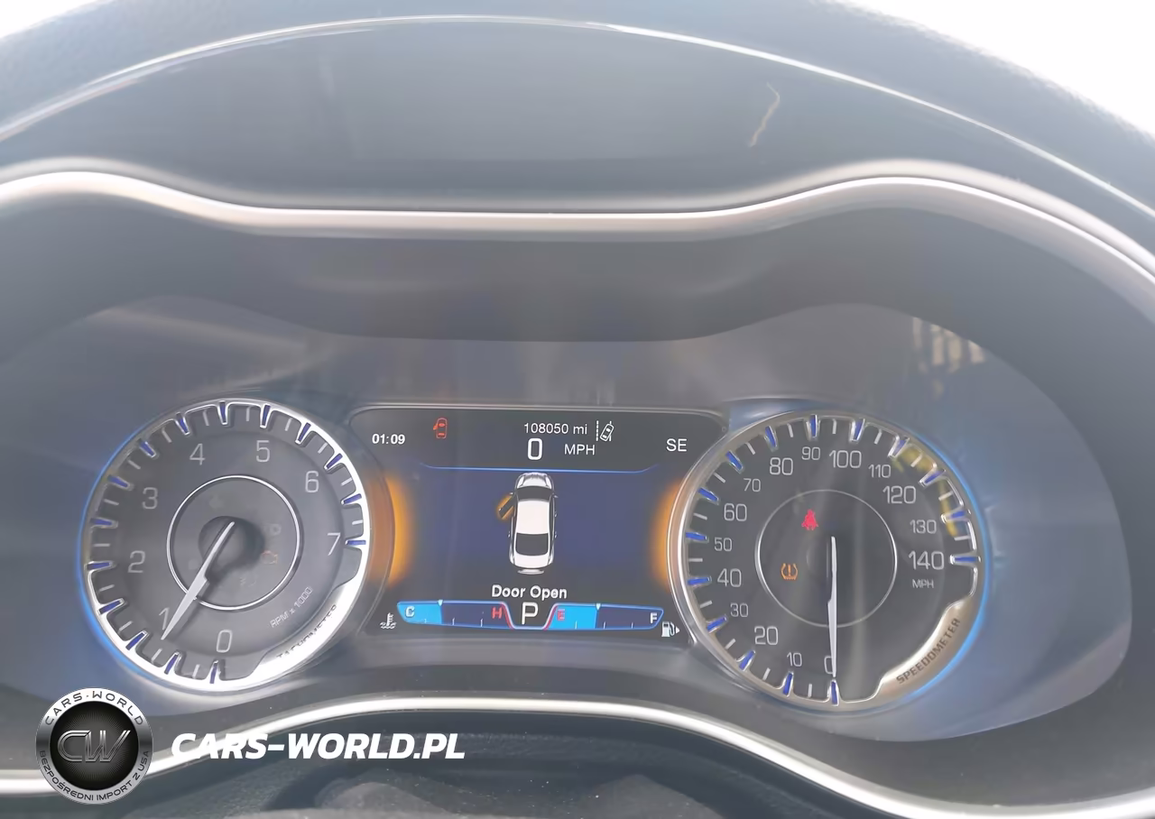 2015 Chrysler 200 C VIN:1C3CCCCG5FN507507 - 7