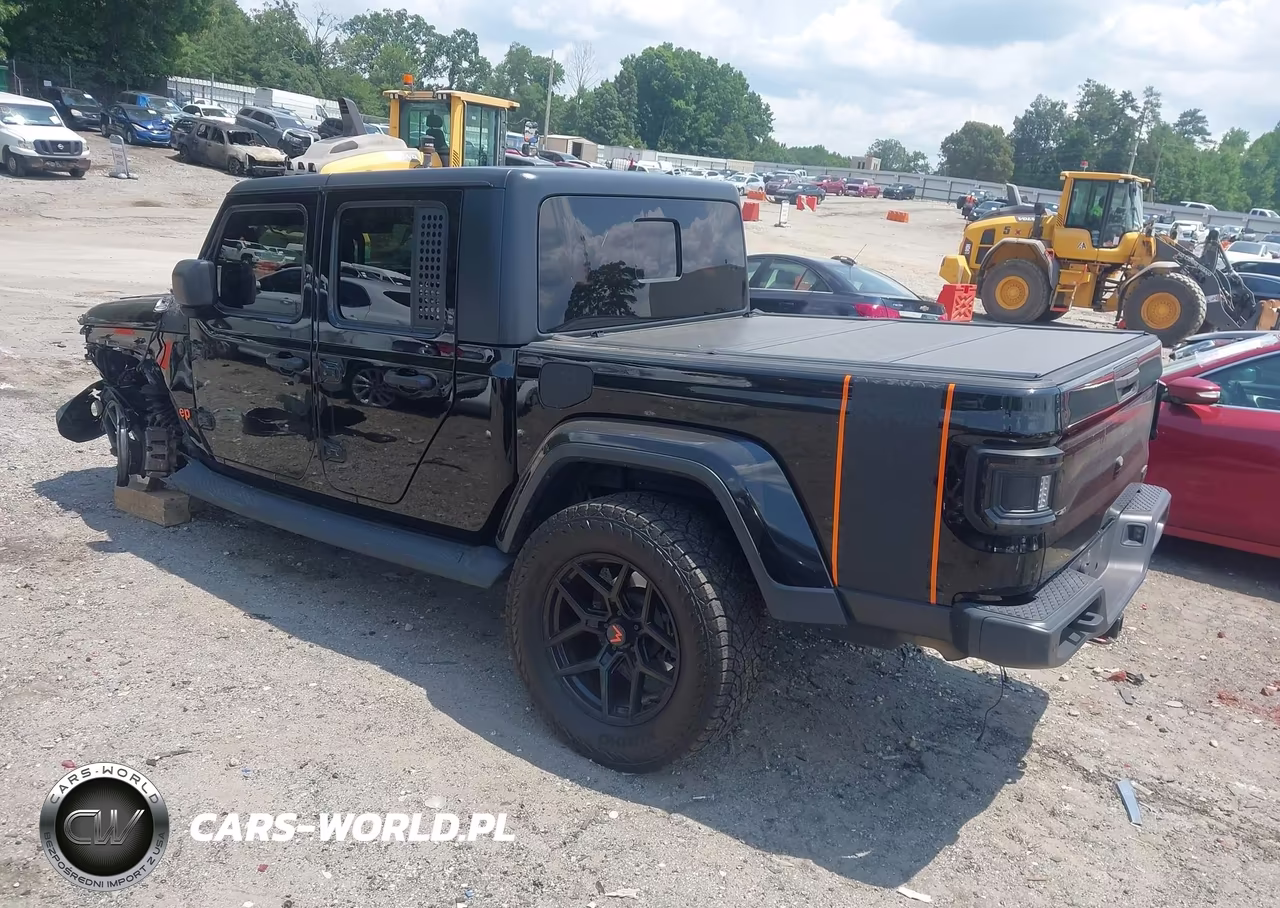 2021 Jeep Gladiator Overland 4X4 VIN:1C6HJTFG2ML504728 - 3
