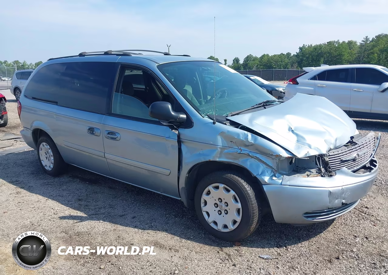 2004 Chrysler Town & Country Lx