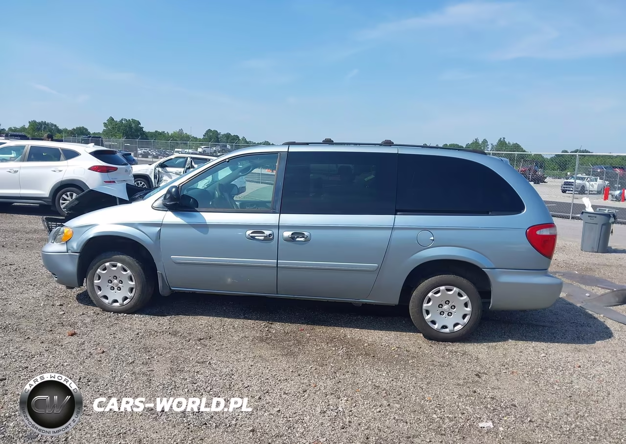 2004 Chrysler Town & Country Lx VIN:2C4GP44RX4R504643 - 14