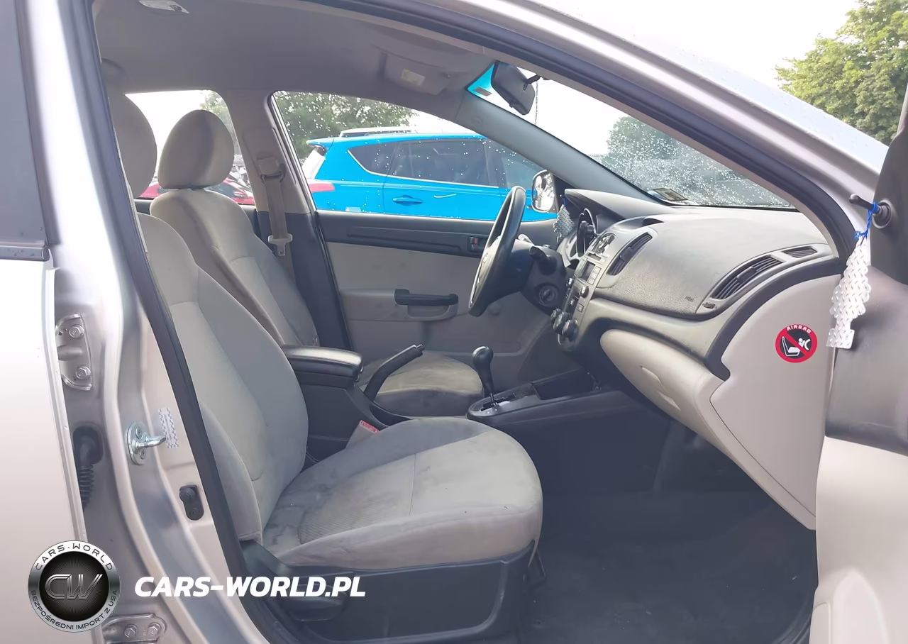 2010 Kia Forte Lx VIN:KNAFT4A21A5186707 - 5