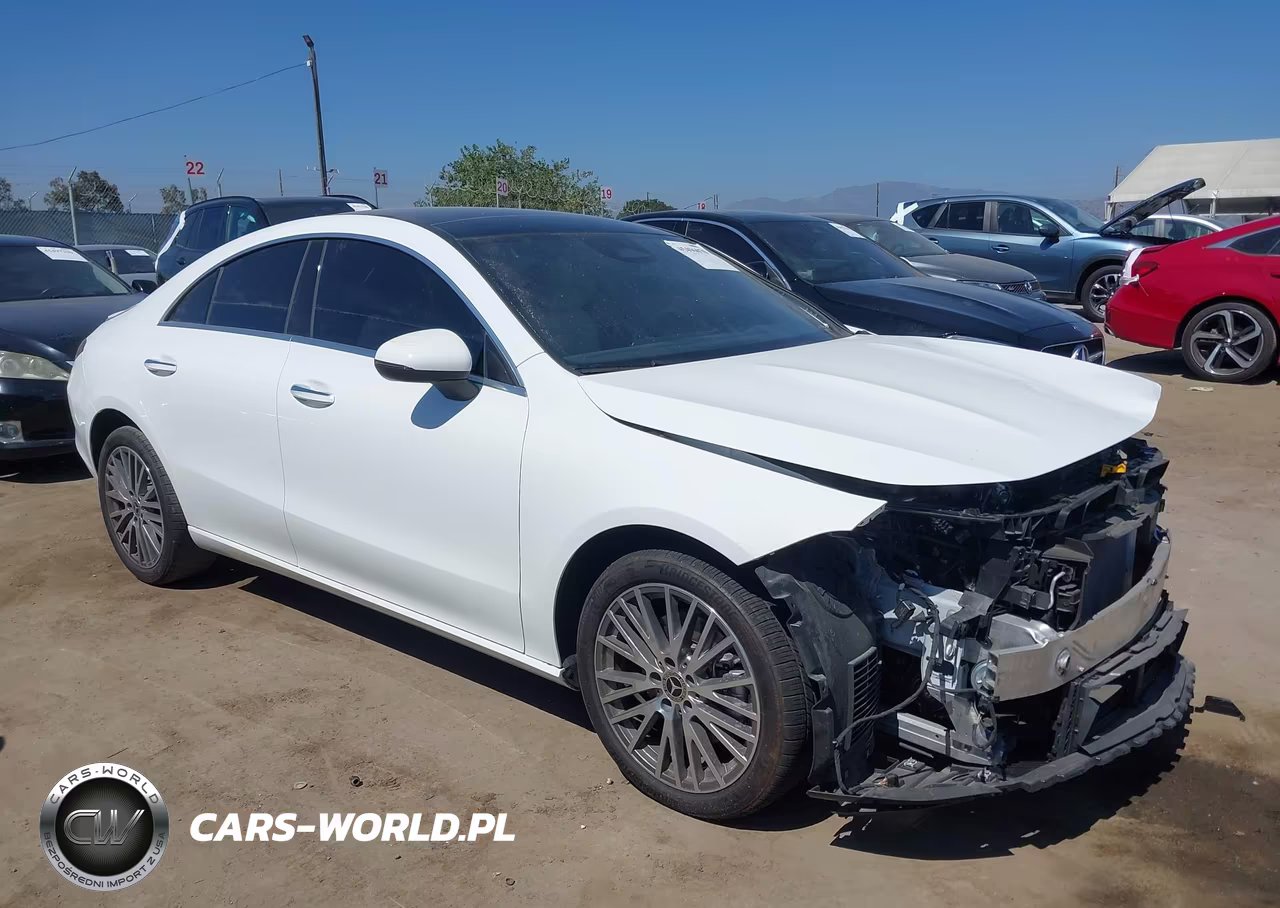2025 Mercedes-Benz Cla 250 Coupe – zdjęcie 1 z 17