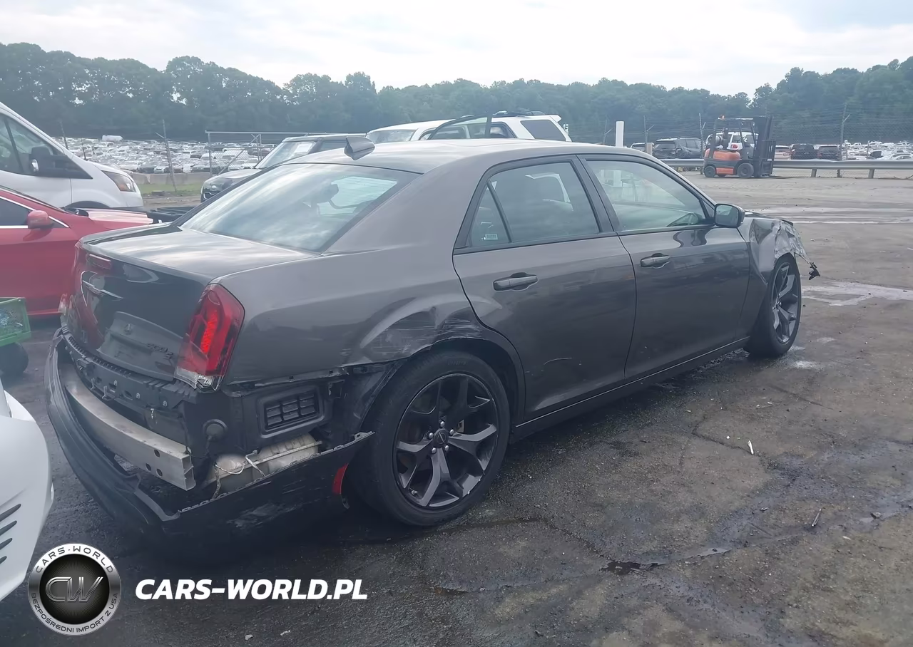 2023 Chrysler 300 300S VIN:2C3CCABG7PH577364 - 4