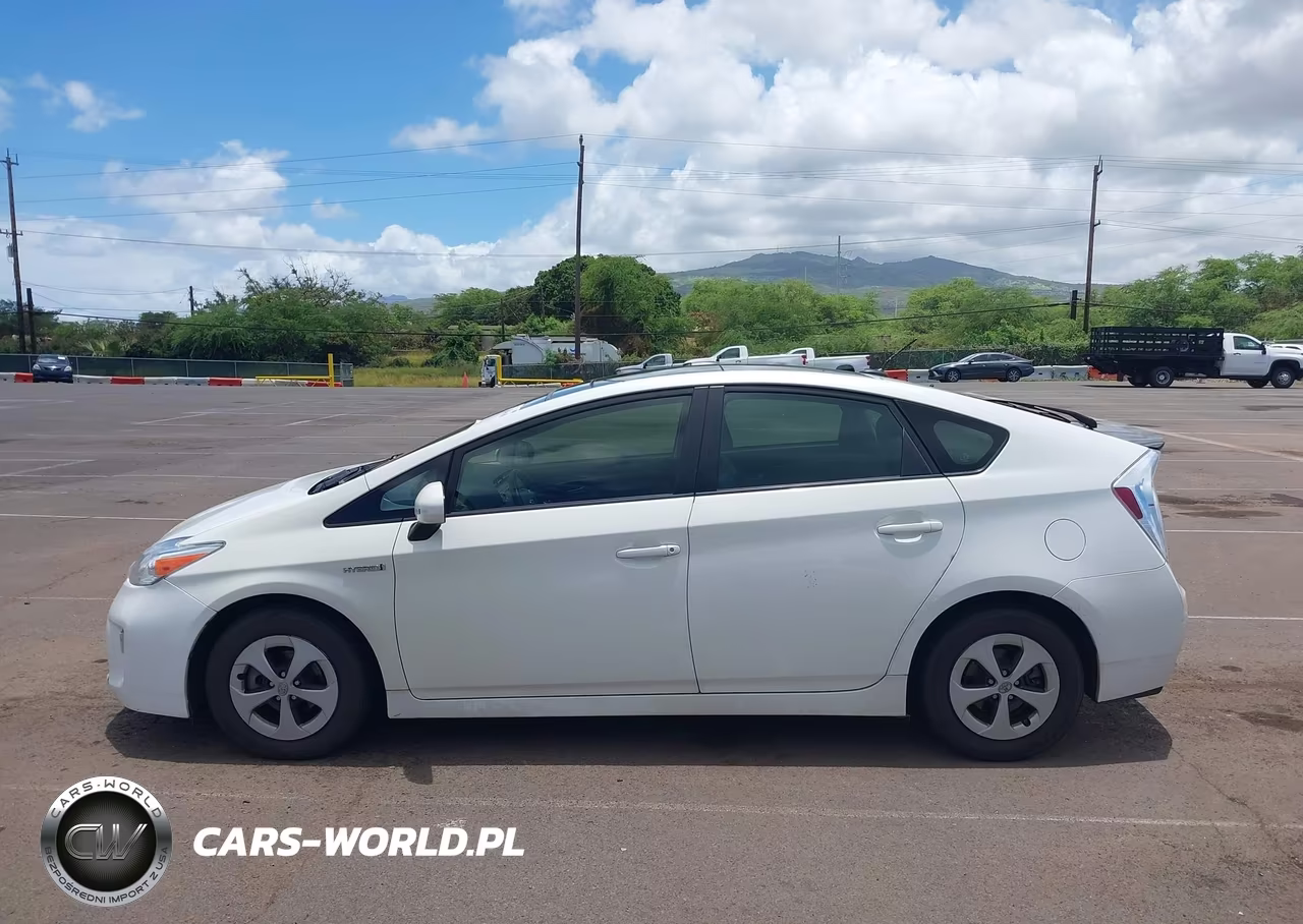 2013 Toyota Prius Four VIN:JTDKN3DU6D5696607 - 14