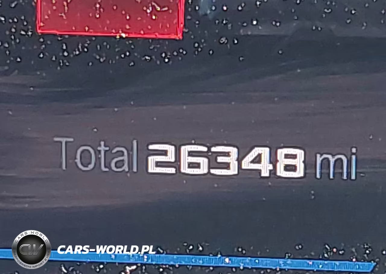 2024 BMW X6 M VIN:5YM23ET04R9U40182 - 15