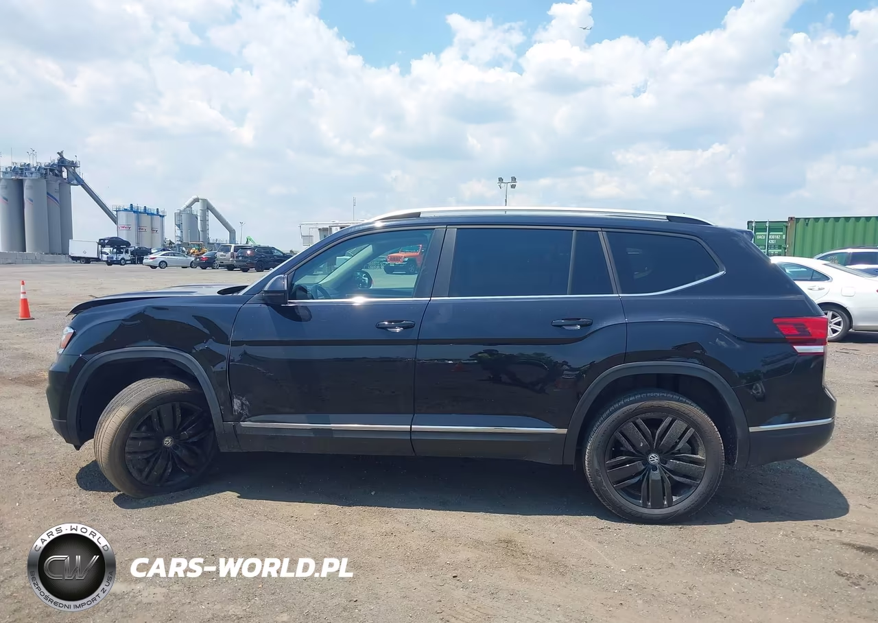 2018 Volkswagen Atlas 3.6L V6 Sel VIN:1V2MR2CAXJC527470 - 14