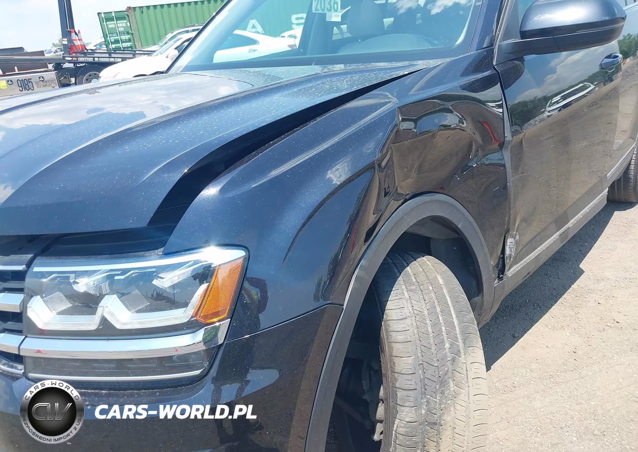 2018 Volkswagen Atlas 3.6L V6 Sel VIN:1V2MR2CAXJC527470 - 17