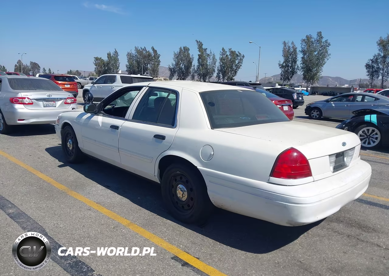 2010 Ford Crown Victoria Police-Police Interceptor VIN:2FABP7BV0AX117740 - 3