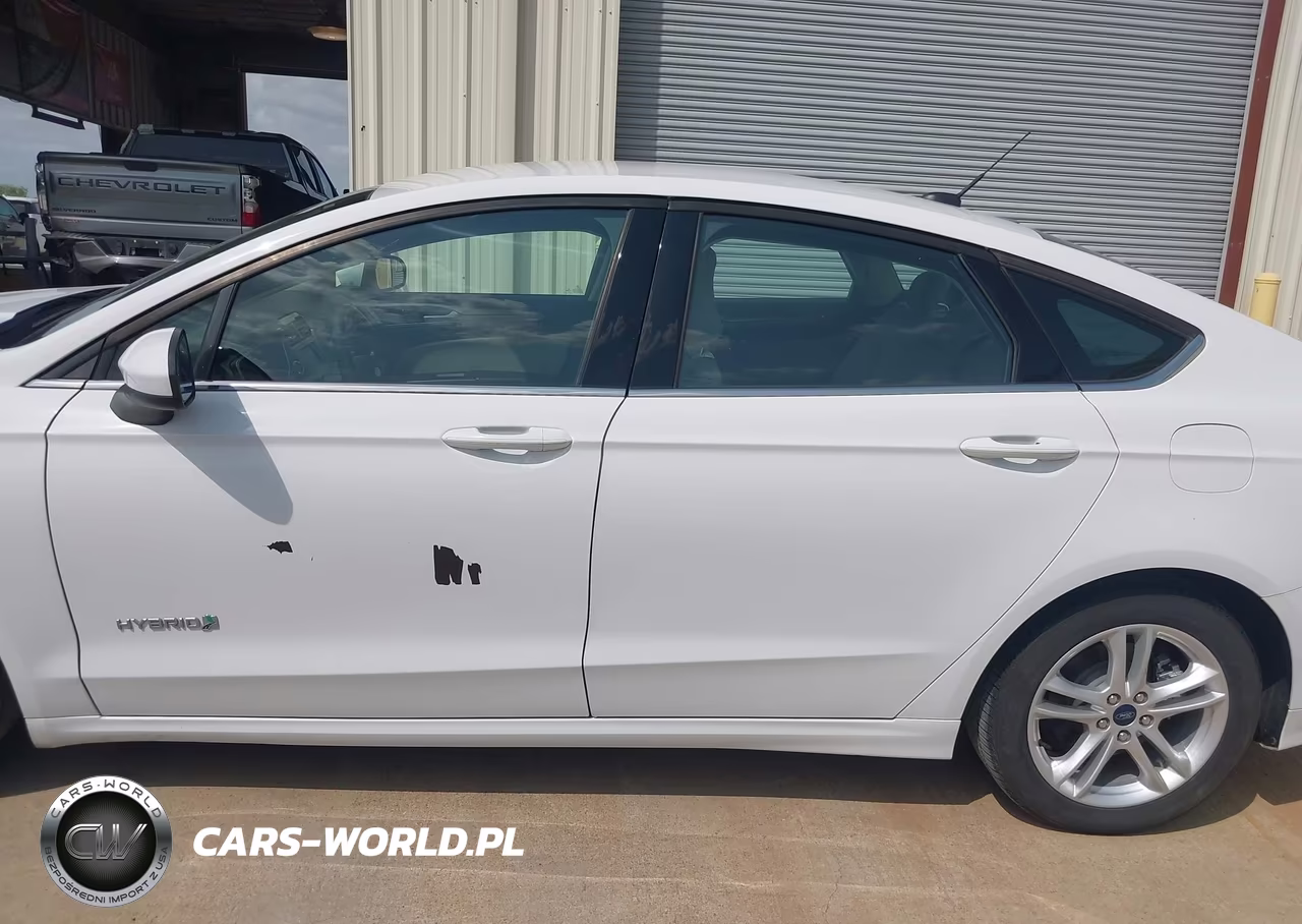 2018 Ford Fusion Hybrid S VIN:3FA6P0UU5JR254362 - 14
