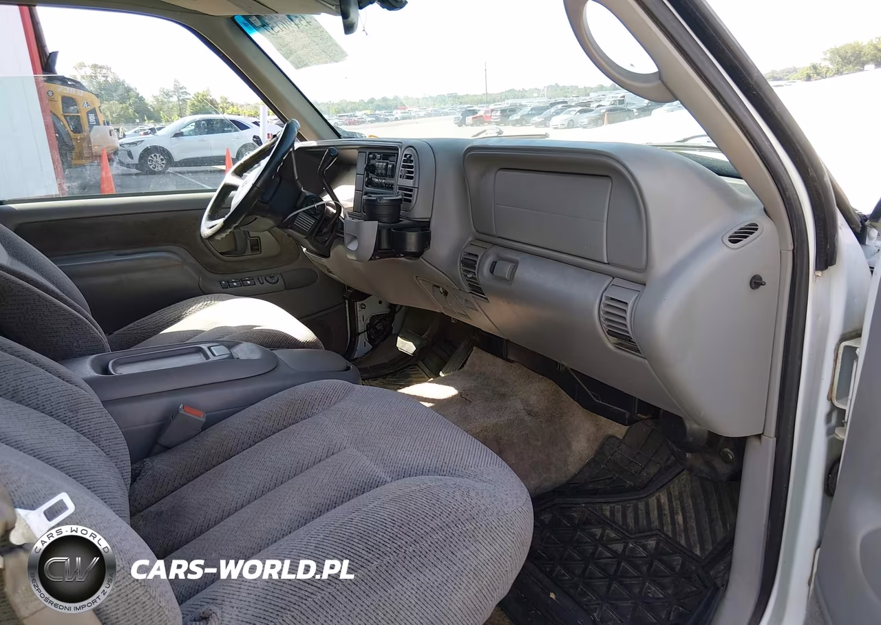 1999 Chevrolet Tahoe Ls VIN:1GNEK13R9XJ461970 - 5