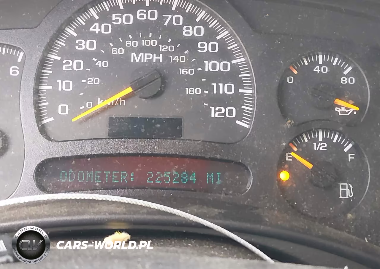 2005 Chevrolet Tahoe Ls VIN:1GNEC13V15R106817 - 7
