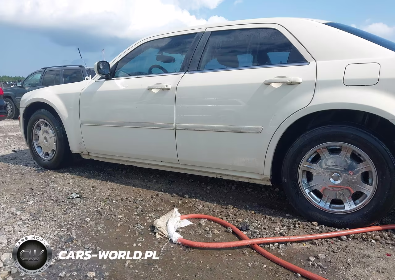 2005 Chrysler 300 Touring VIN:2C3JA53G75H694118 - 12