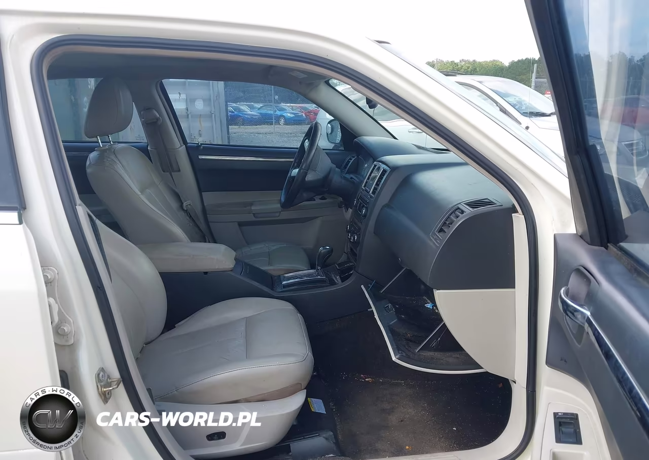 2005 Chrysler 300 Touring VIN:2C3JA53G75H694118 - 5