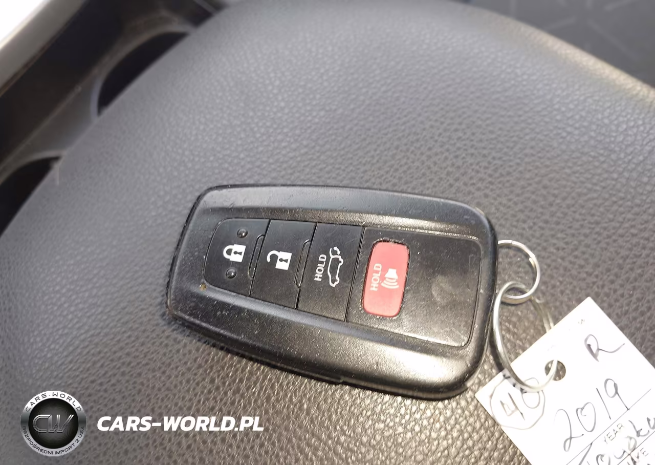 2019 Toyota Rav4 Xle VIN:JTMW1RFV8KJ016734 - 11