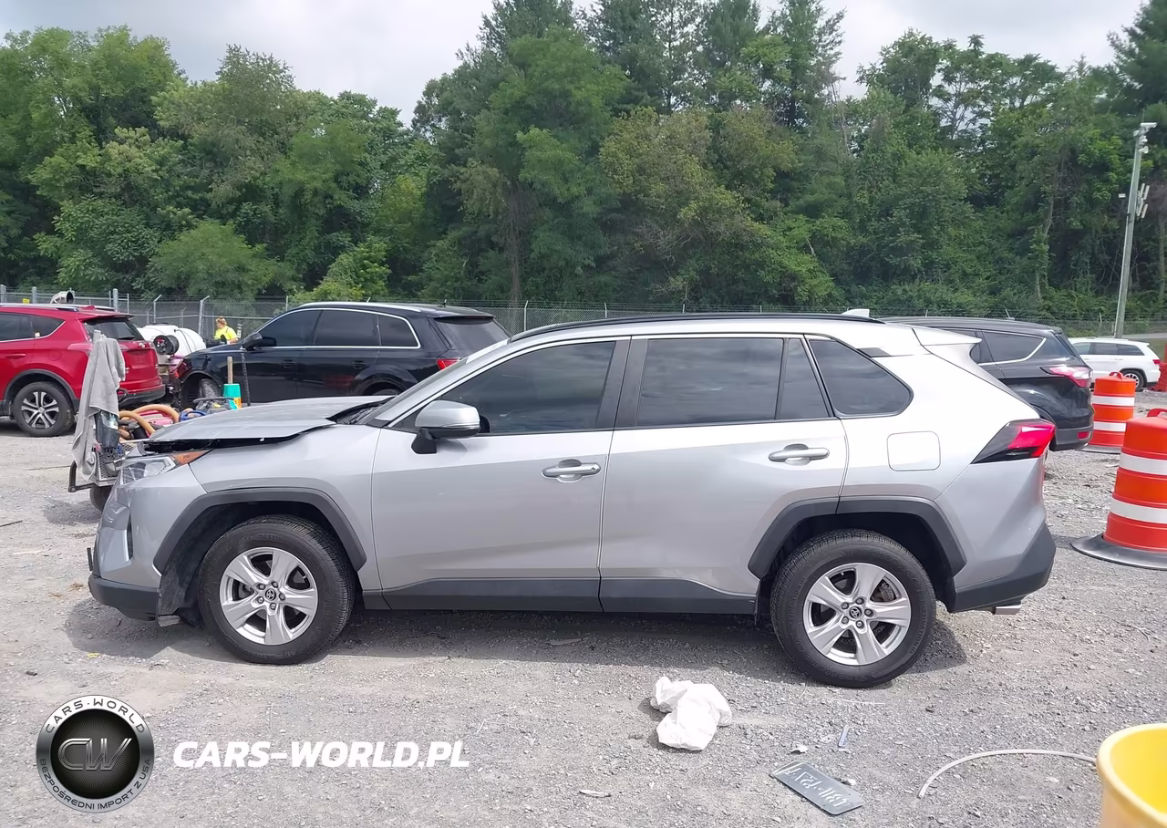 2019 Toyota Rav4 Xle VIN:JTMW1RFV8KJ016734 - 14