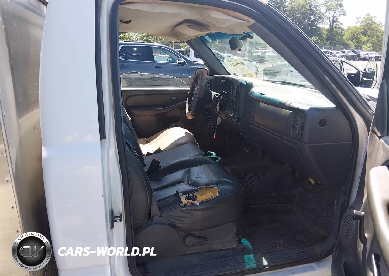2003 Chevrolet Silverado 1500 Work Truck VIN:1GCEC14VX3Z112555 - 5