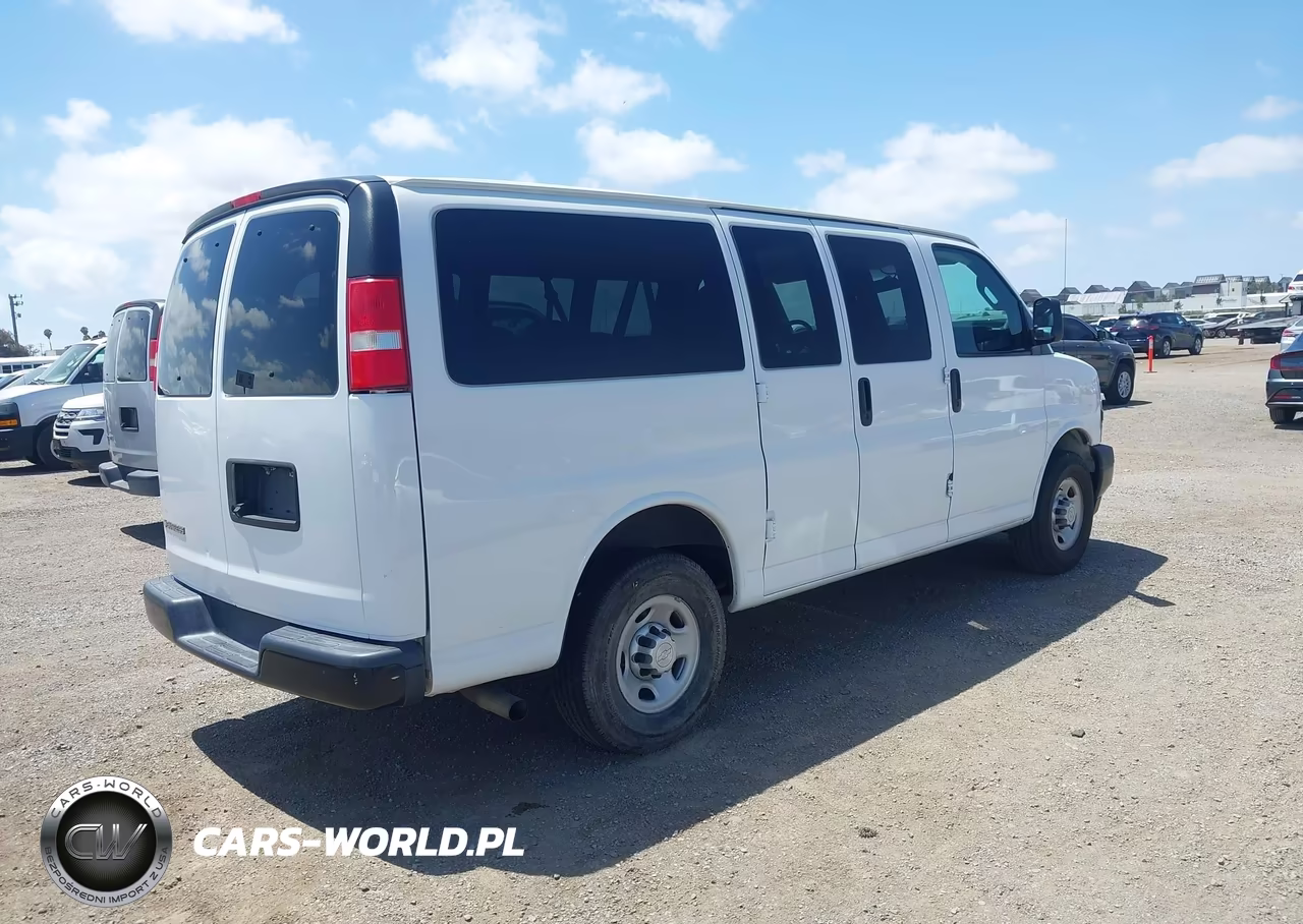 2019 Chevrolet Express 2500 Ls VIN:1GAWGEFG7K1282361 - 4