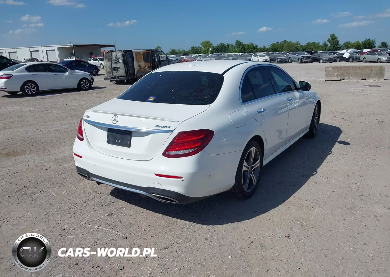 2017 Mercedes-Benz E 300 4Matic VIN:WDDZF4KB1HA240889 - 4