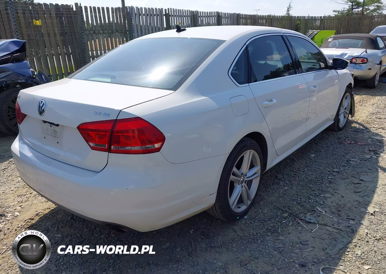 2012 Volkswagen Passat 3.6L V6 Se VIN:1VWBM7A39CC094023 - 4