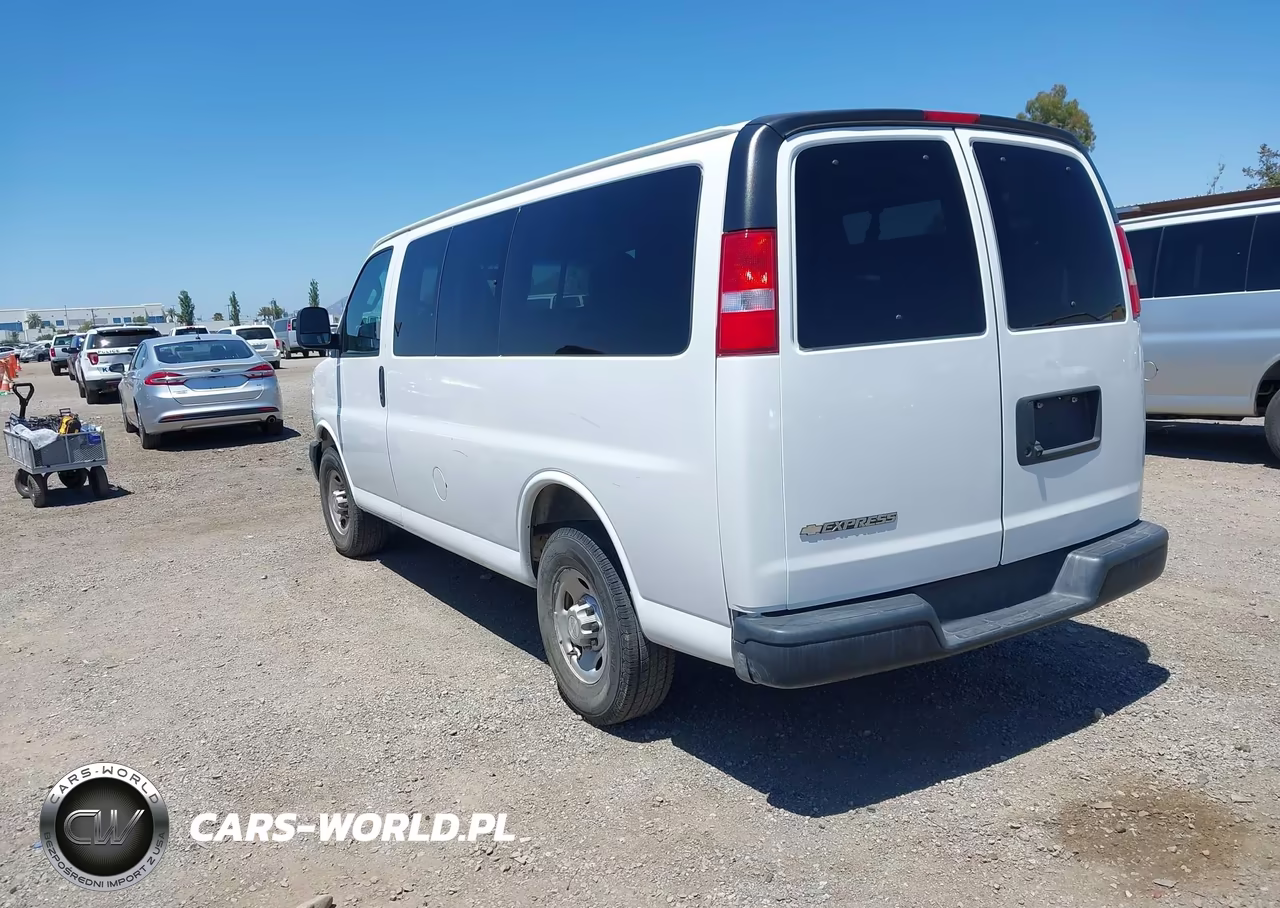 2019 Chevrolet Express 2500 Ls VIN:1GAWGEFG8K1290016 - 3