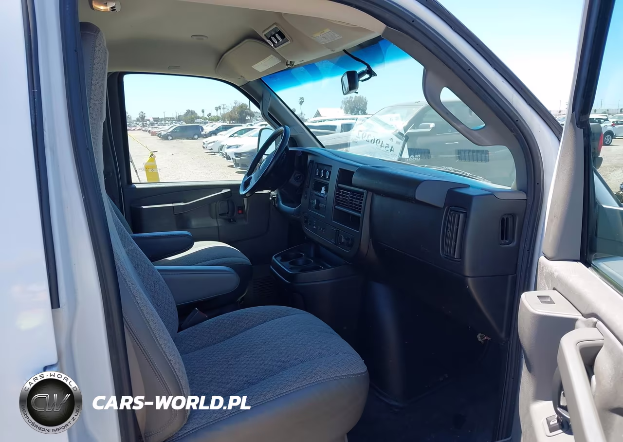 2019 Chevrolet Express 2500 Ls VIN:1GAWGEFG8K1290016 - 5