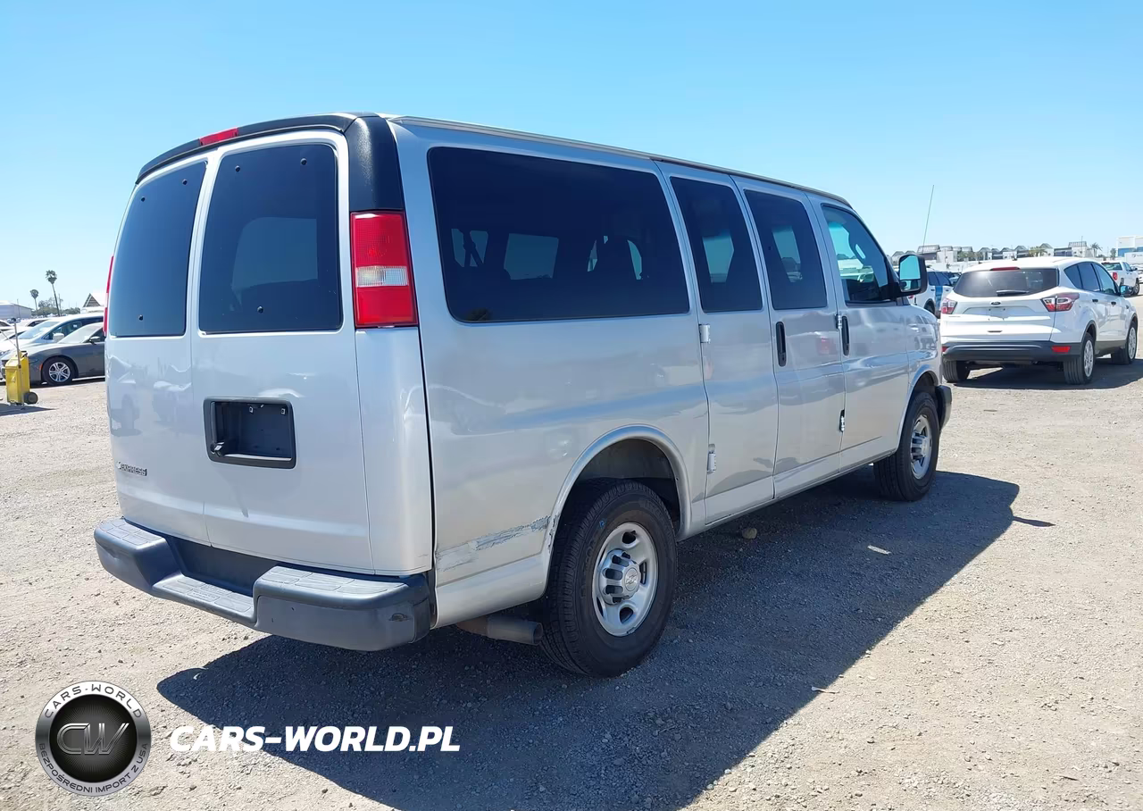 2019 Chevrolet Express 2500 Ls VIN:1GAWGEFGXK1288199 - 4