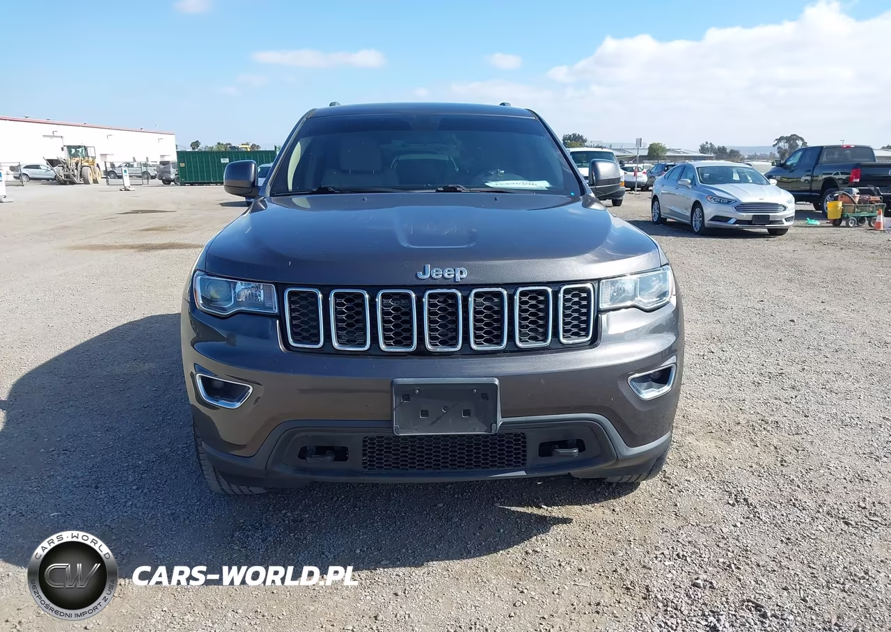 2019 Jeep Grand Cherokee Laredo E 4X4 VIN:1C4RJFAG0KC828280 - 13