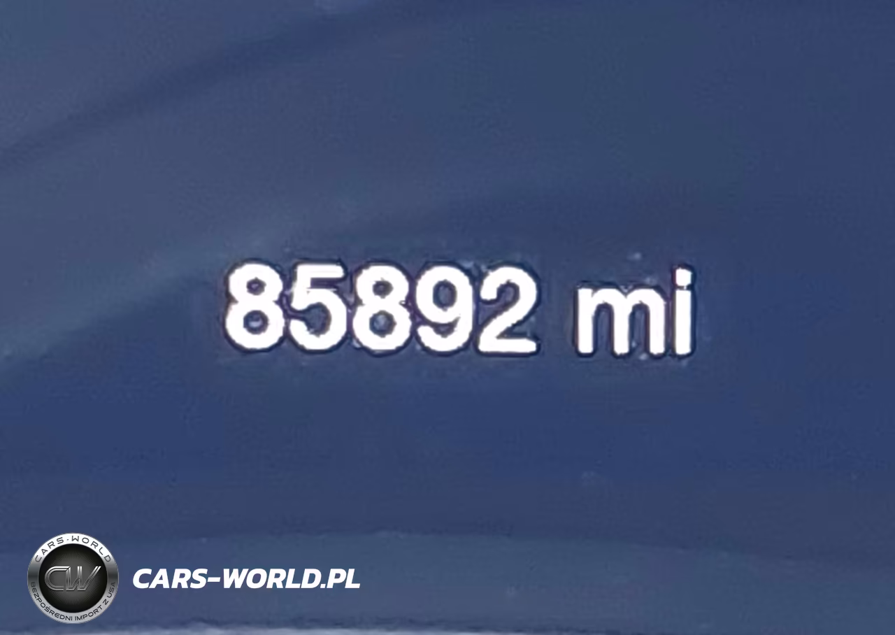 2019 Jeep Grand Cherokee Laredo E 4X4 VIN:1C4RJFAG0KC828280 - 16