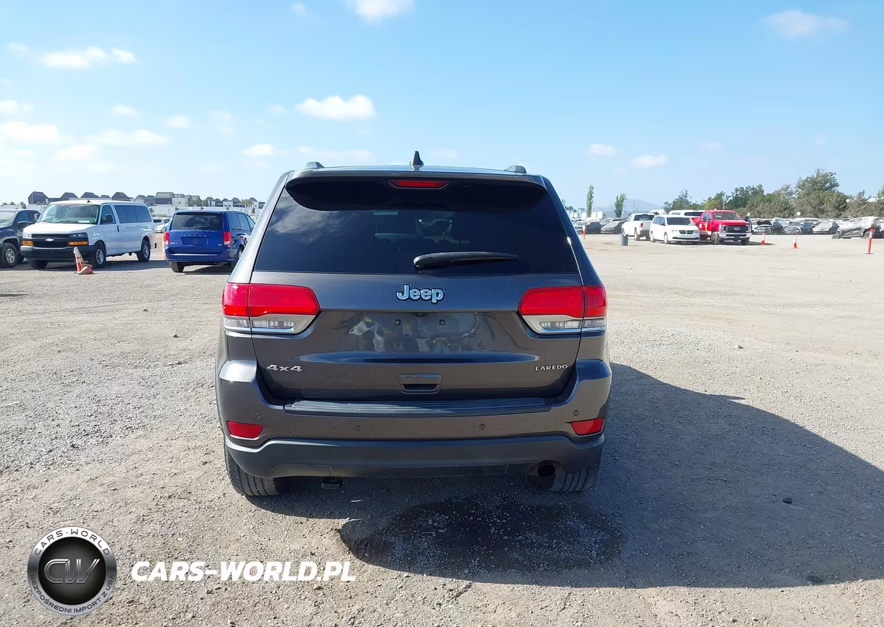 2019 Jeep Grand Cherokee Laredo E 4X4 VIN:1C4RJFAG0KC828280 - 17