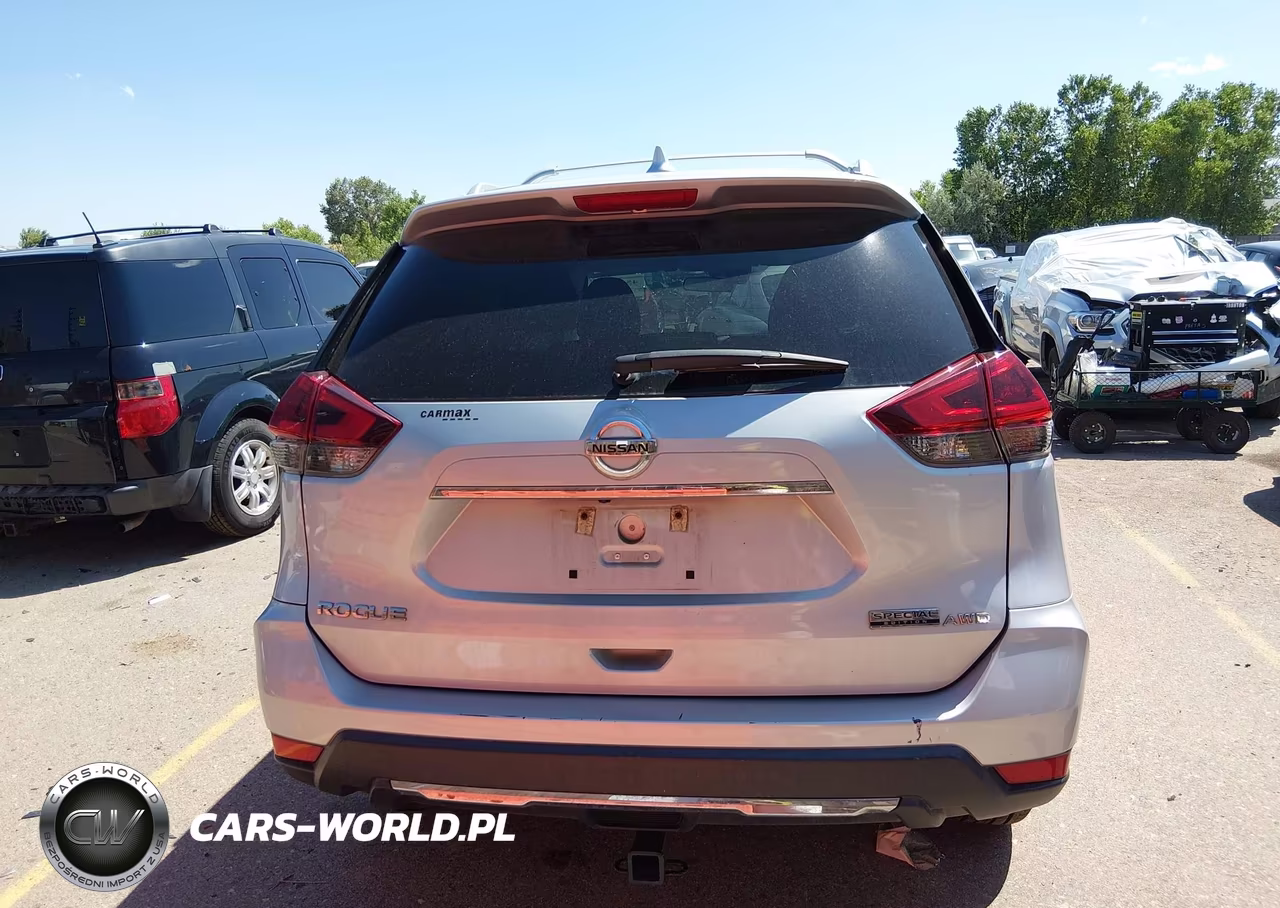 2019 Nissan Rogue S VIN:5N1AT2MV8KC830140 - 17