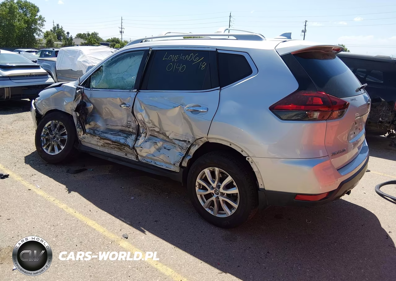 2019 Nissan Rogue S VIN:5N1AT2MV8KC830140 - 3