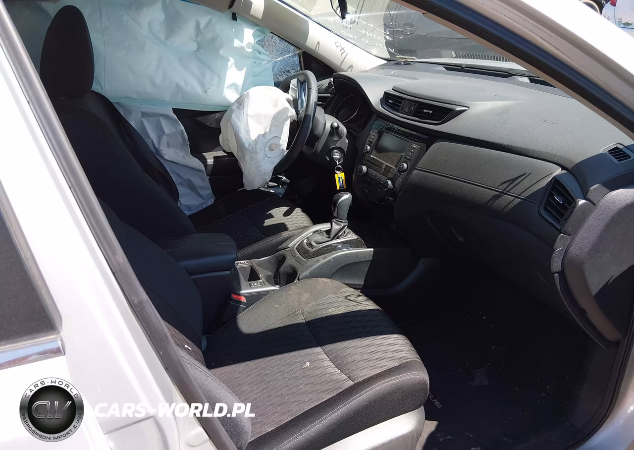 2019 Nissan Rogue S VIN:5N1AT2MV8KC830140 - 5