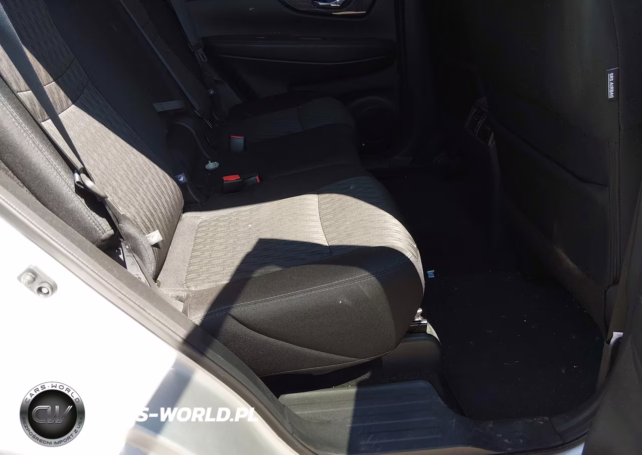 2019 Nissan Rogue S VIN:5N1AT2MV8KC830140 - 8