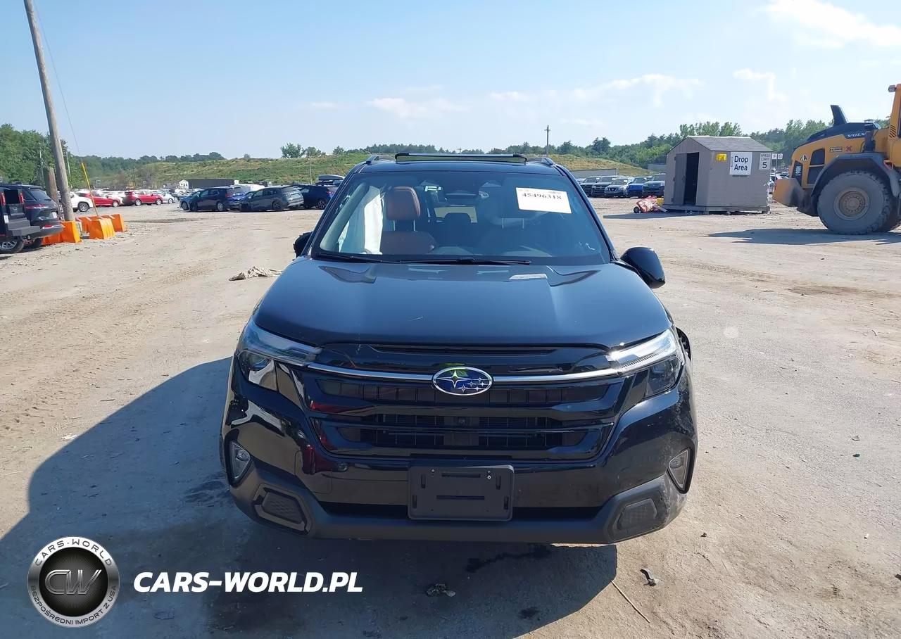 2025 Subaru Forester Touring Hybrid VIN:JF2SLSTDXSH446527 - 12